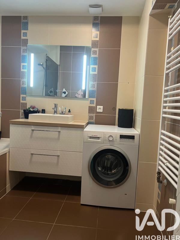 Appartement - 80 m² - 3 pièces