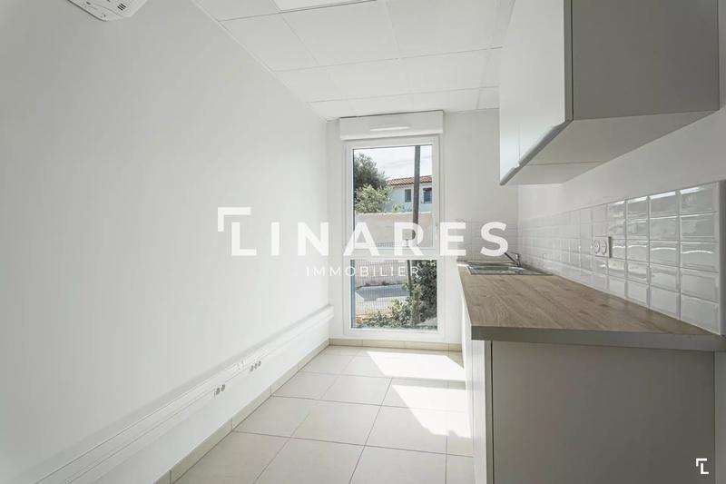 Bureau - 16 m² - 1 pièce