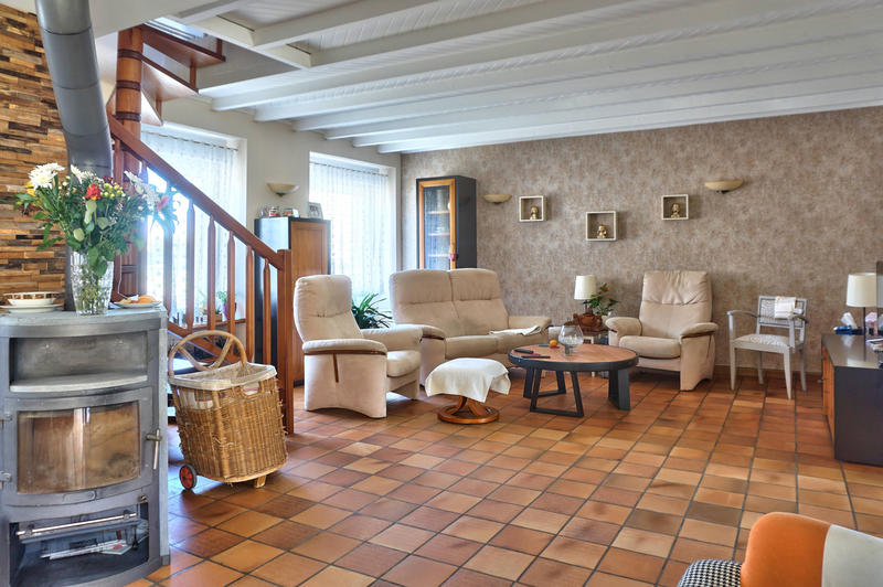 Maison - 177 m² - 8 pièces