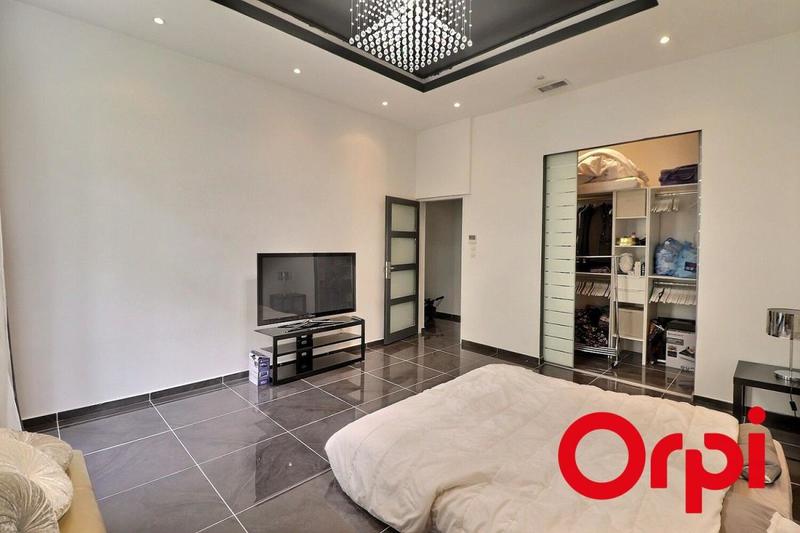 Appartement - 104 m² - 4 pièces