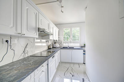 Appartement - 85 m² - 4 pièces