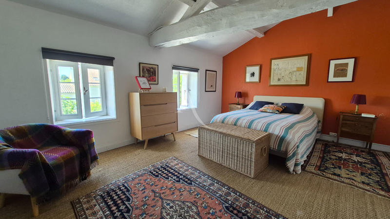 Maison - 186 m² - 5 pièces