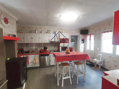 Maison - 98 m² - 4 pièces