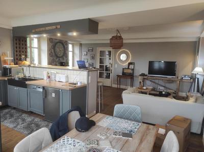 Maison - 190 m² - 8 pièces