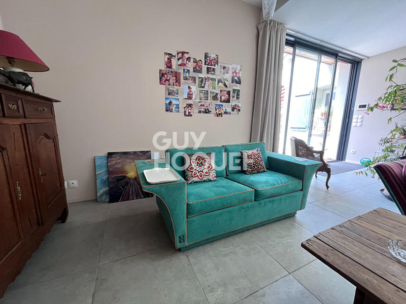 Maison - 275 m² - 10 pièces