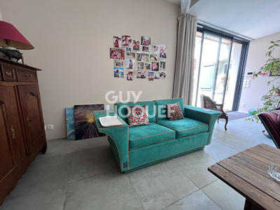 Maison - 275 m² - 10 pièces