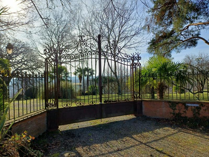 Maison ancienne - 255 m² - 9 pièces