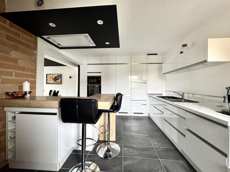 Appartement - 112 m² - 5 pièces