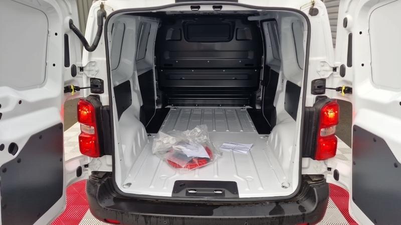 Citroën Jumpy E- Fourgon m 100 kw (136 ch) batterie 75 kwh