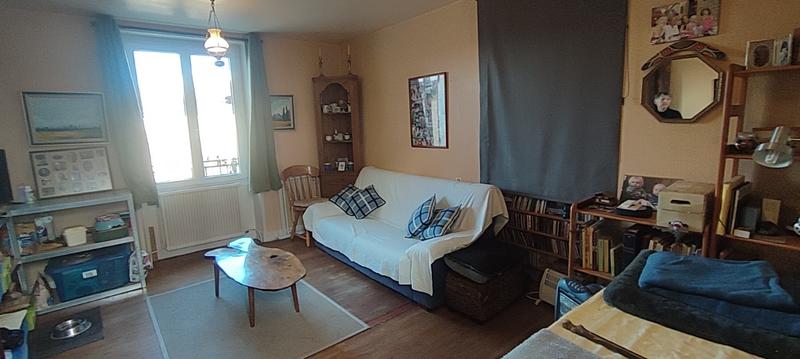 Maison - 218 m² - 11 pièces