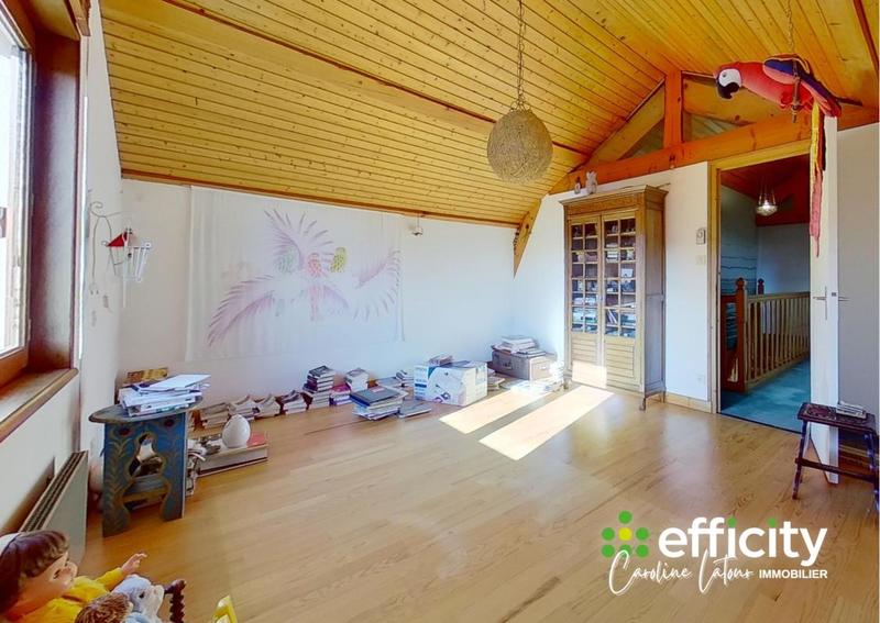 Maison - 138 m² - 6 pièces