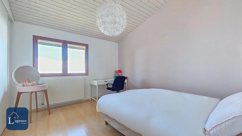 Maison - 262 m² - 8 pièces