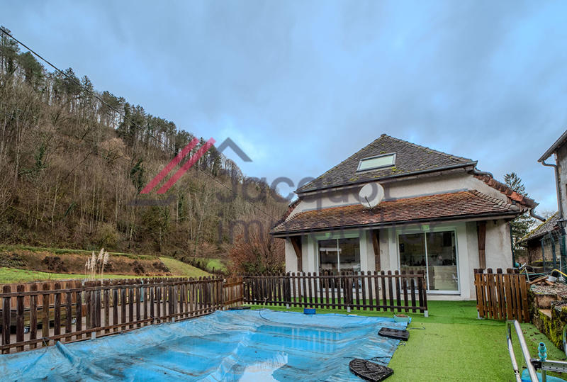 Maison - 143 m² - 6 pièces