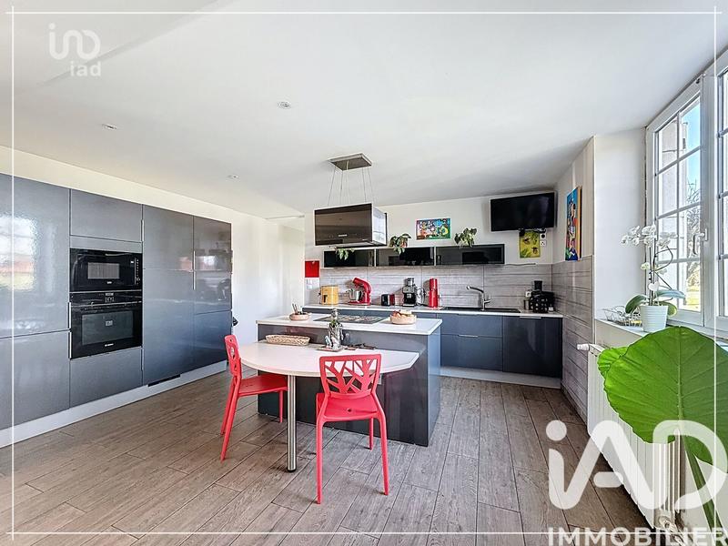 Maison - 224 m² - 10 pièces