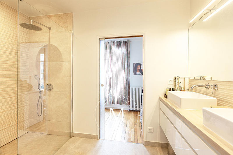 Appartement - 115 m² - 6 pièces