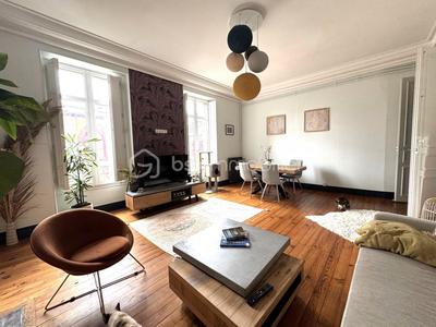 Appartement - 140 m² - 4 pièces