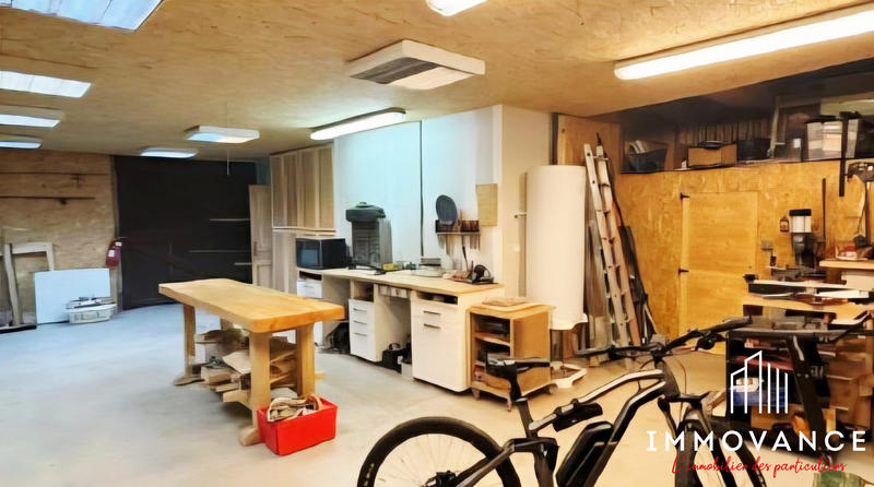 Maison ancienne - 190 m² - 7 pièces