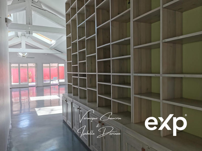 Loft - 181 m² - 5 pièces