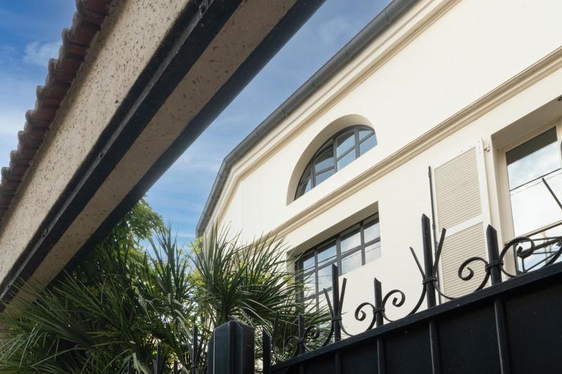 Maison - 200 m² - 7 pièces