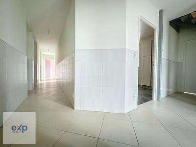Maison - 235 m² - 10 pièces