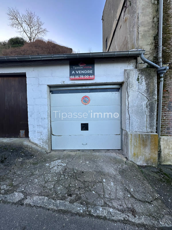 Parking / Garage - 18 m²