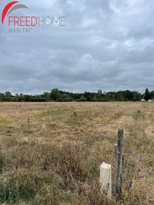 Terrain constructible - 1 200 m²