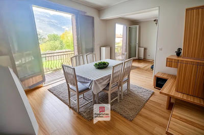 Maison - 157 m² - 4 pièces