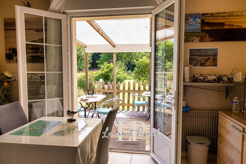 Maison - 177 m² - 9 pièces