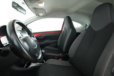 Toyota Aygo 1.0 Vvt-i X-Red 3p 69 ch