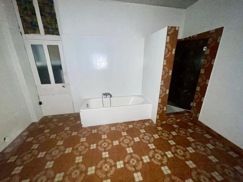 Maison - 290 m² - 14 pièces