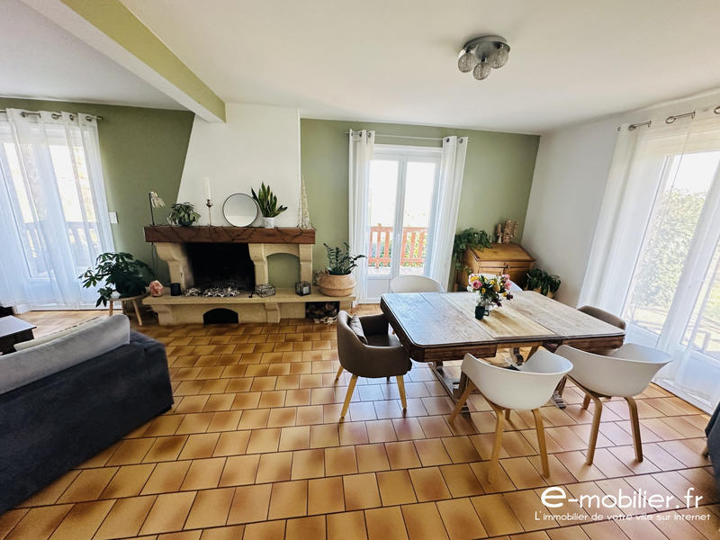 Maison - 160 m² - 7 pièces