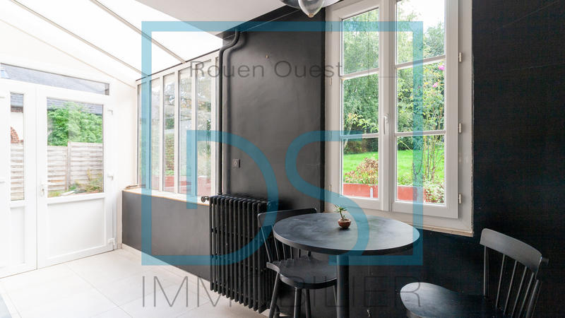 Maison - 180 m² - 9 pièces