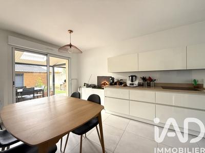 Maison - 101 m² - 5 pièces