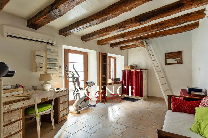 Maison - 179 m² - 6 pièces