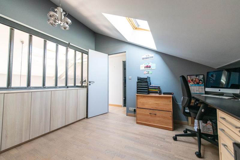 Loft - 185 m² - 4 pièces