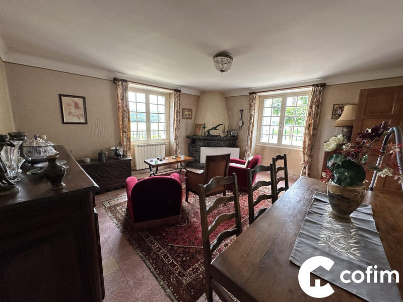 Maison - 137 m² - 5 pièces