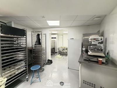 Local commercial - 57 m² - 2 pièces