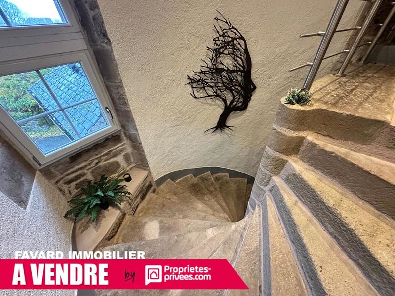 Maison - 170 m² - 6 pièces