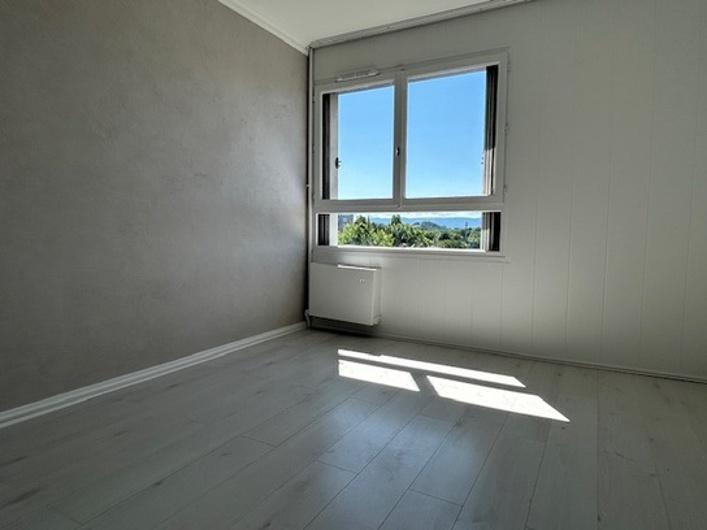 Appartement - 76 m² - 4 pièces