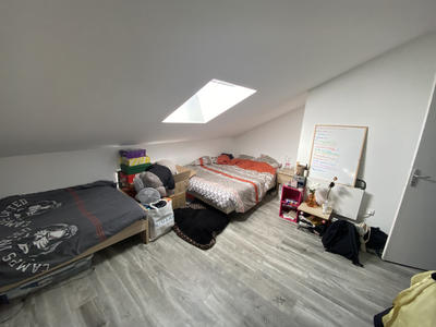 Appartement - 100 m² - 3 pièces