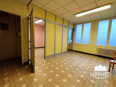 Bureau - 74 m² - 3 pièces