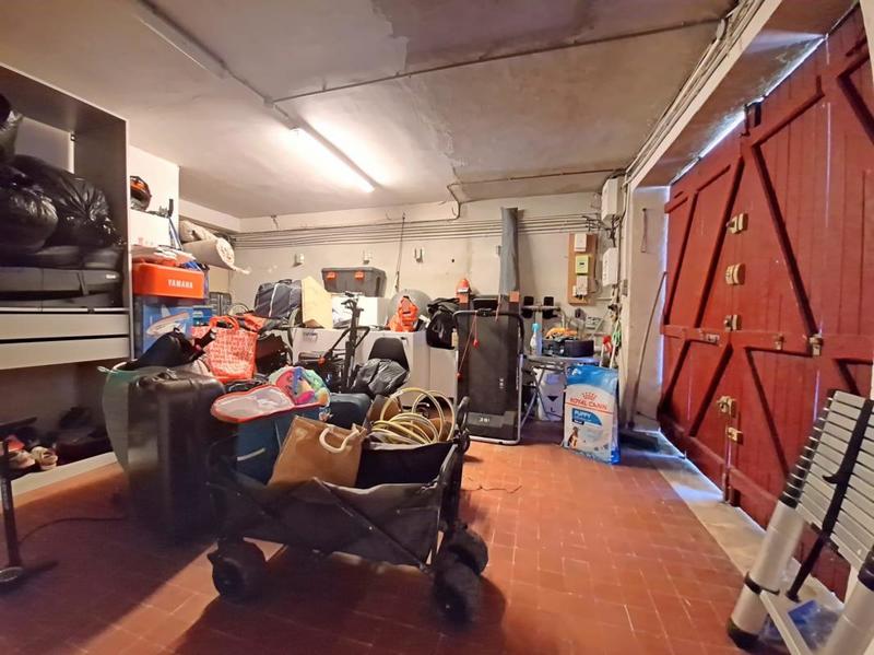 Local commercial - 139 m² - 6 pièces