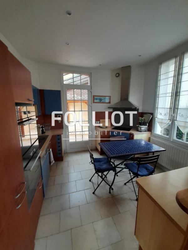 Propriété - 197 m² - 9 pièces