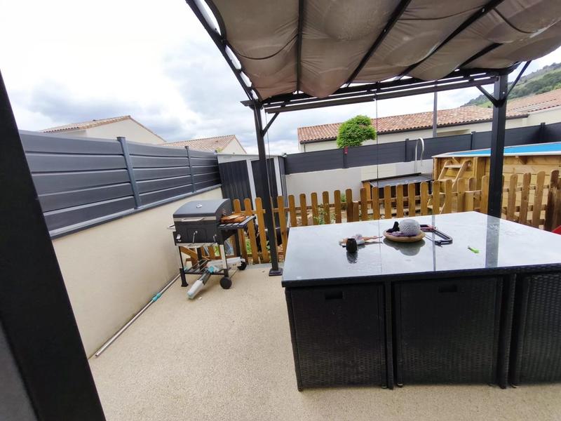 Maison - 96 m² - 4 pièces