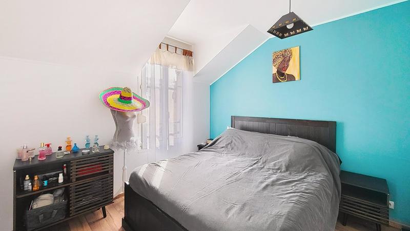 Maison - 96 m² - 5 pièces