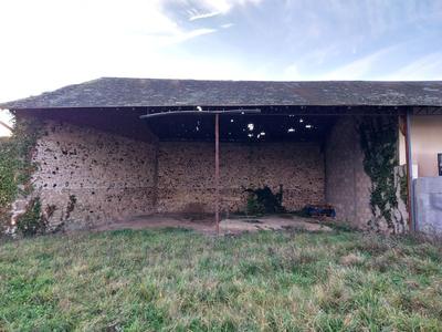 Terrain constructible - 897 m²