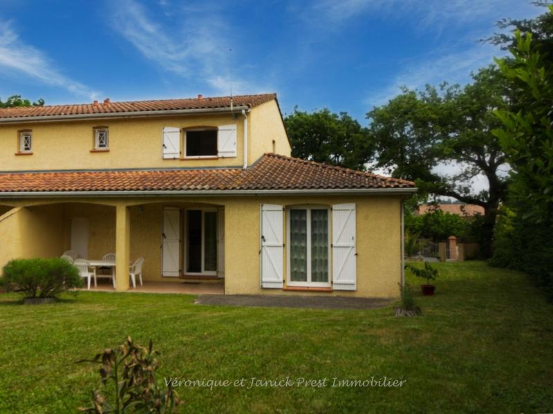 Maison jumelée - 93 m² - 4 pièces