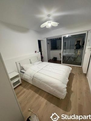 Chambre - 15 m² - 1 pièce
