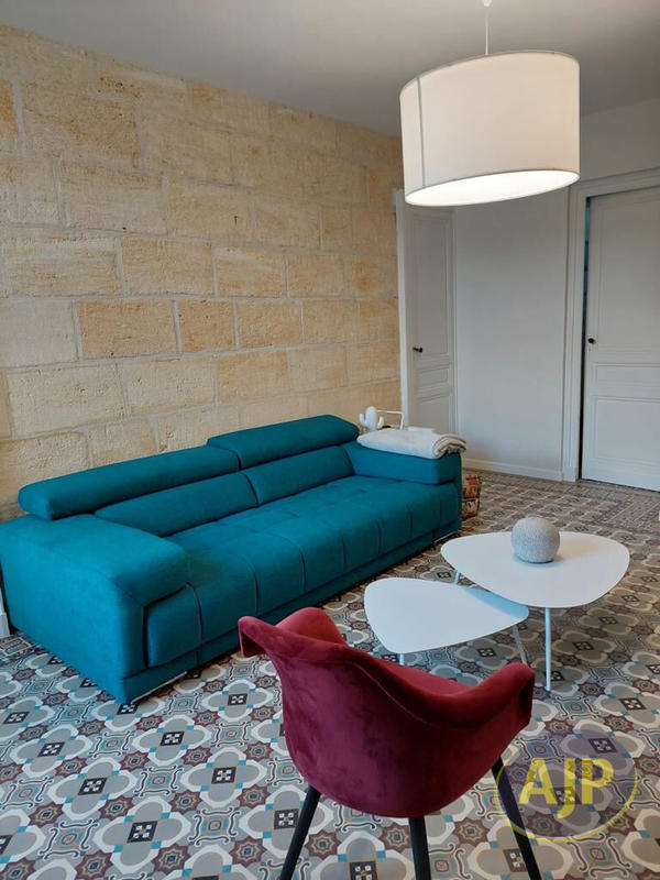 Maison bourgeoise - 323 m² - 12 pièces