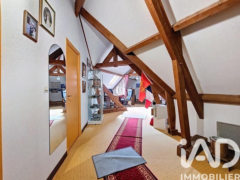 Maison - 202 m² - 5 pièces